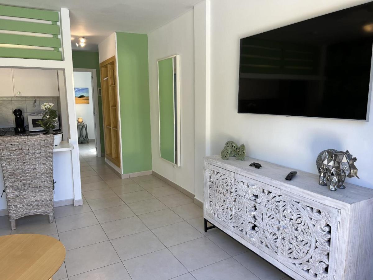 Atlantic Garden Andrew Apartments Pool Air Conditioning 코라레호 외부 사진