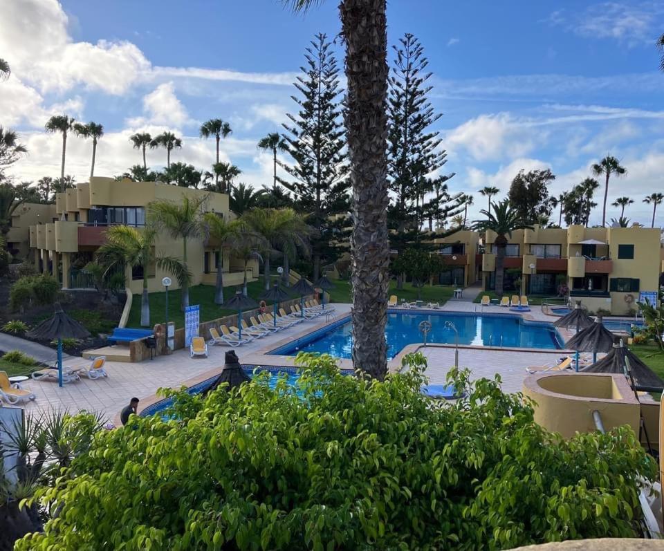 Atlantic Garden Andrew Apartments Pool Air Conditioning 코라레호 외부 사진