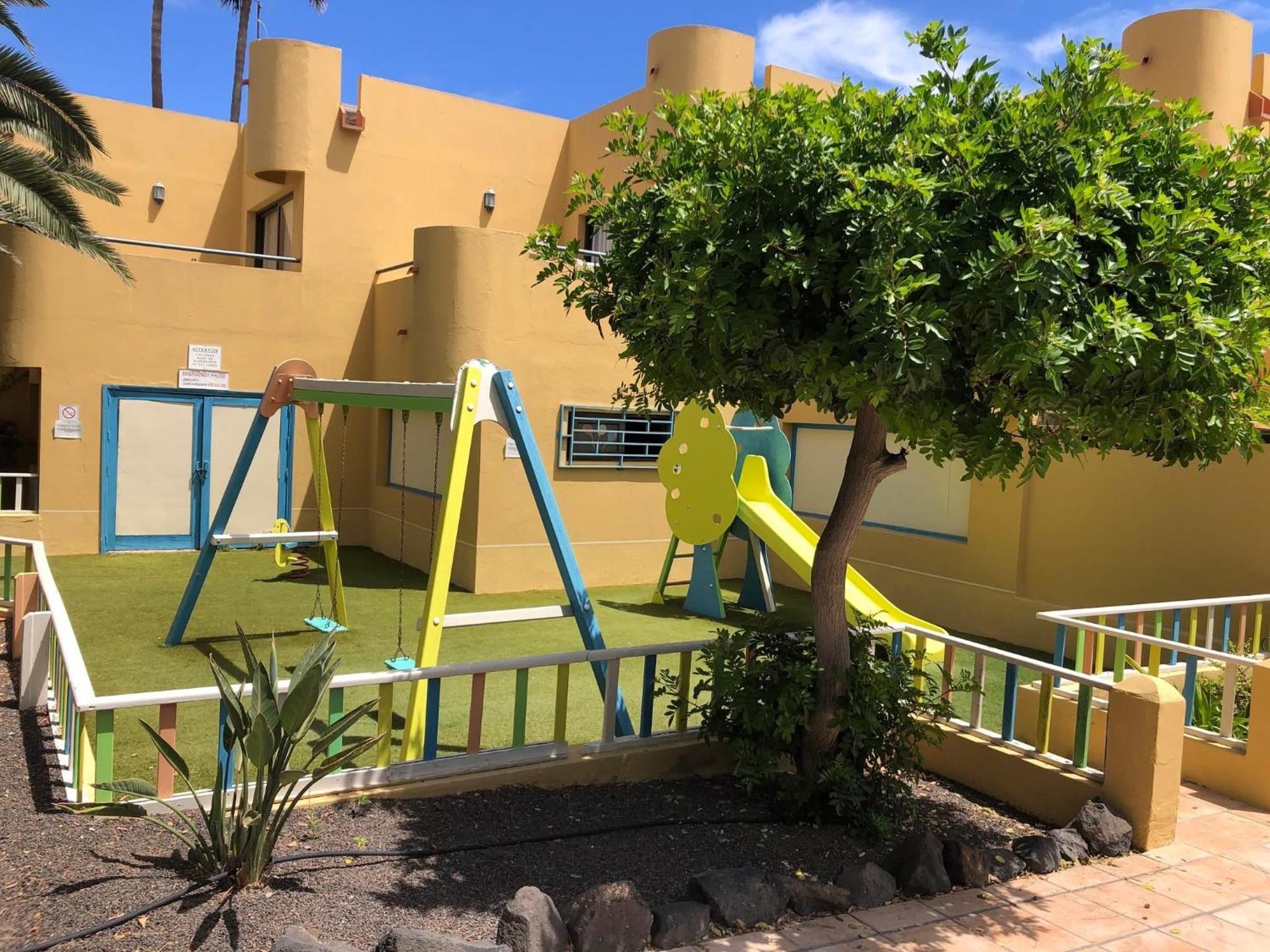 Atlantic Garden Andrew Apartments Pool Air Conditioning 코라레호 외부 사진